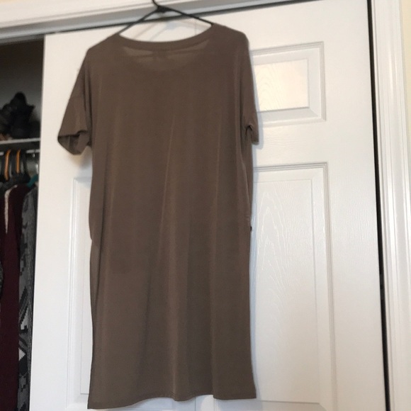 High-Low Shirt - Picture 2 of 2